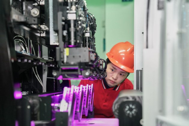 蓝思- iPhone 中框生产线